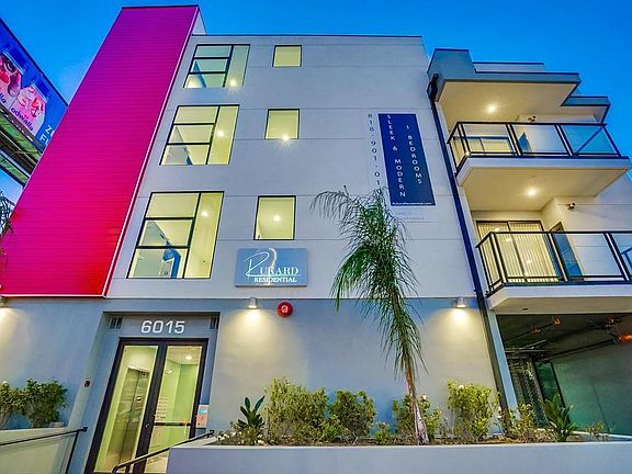 4th image of 6015 Woodman Ave #305