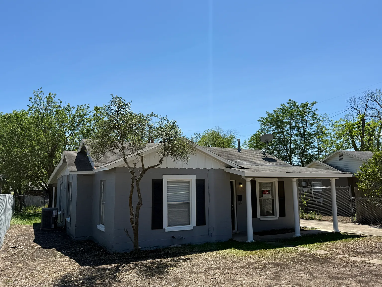 3 bed, 1066 sqft, $1,700 — Photo 2