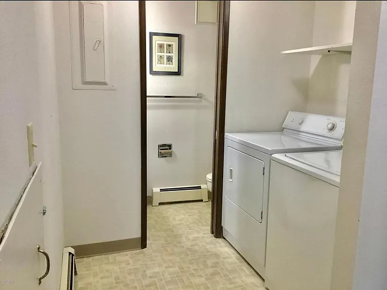 6132 Prosperity Dr — Photo 22