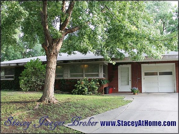 4th image of 4527 Hill Dr