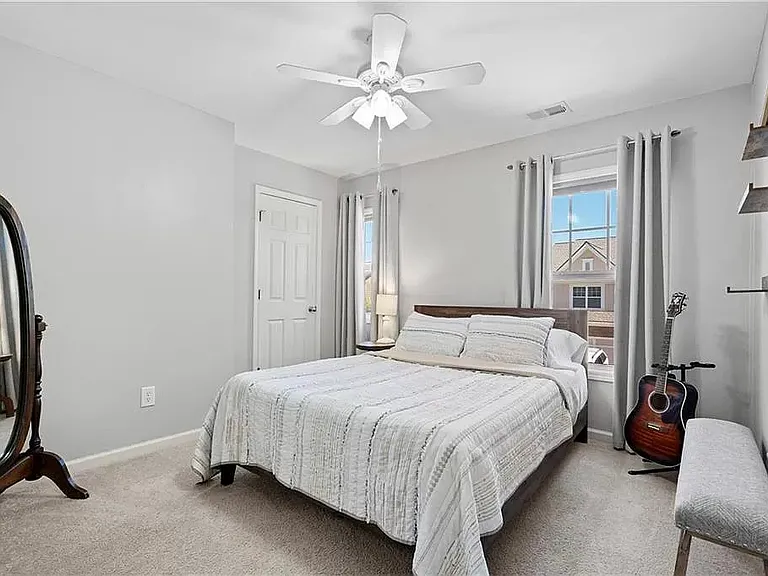 5825 Weddington Dr — Photo 27