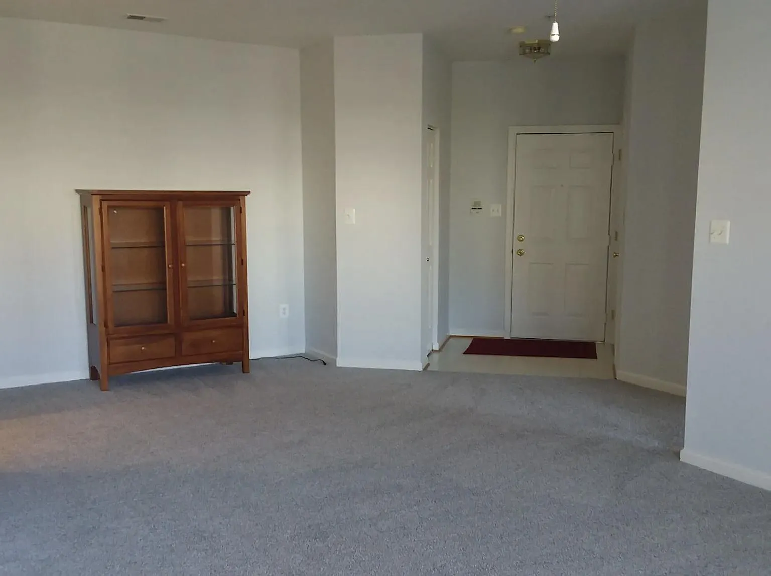 2 bed, 1274 sqft, $2,075 — Photo 4