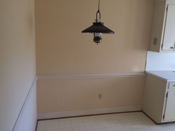 3rd image of 2602 E 3rd St #A