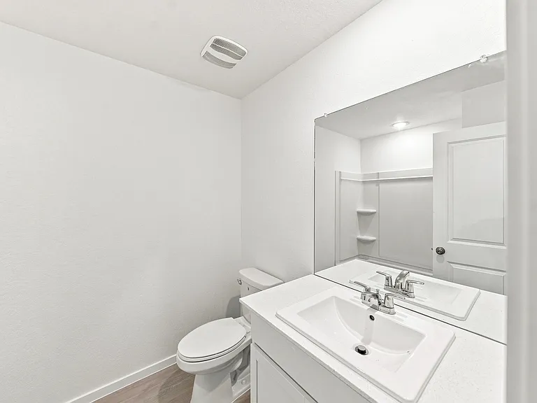 233 Pastar Fls — Photo 30