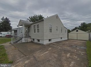 907 Minna Ave, Capitol Heights, MD 20743