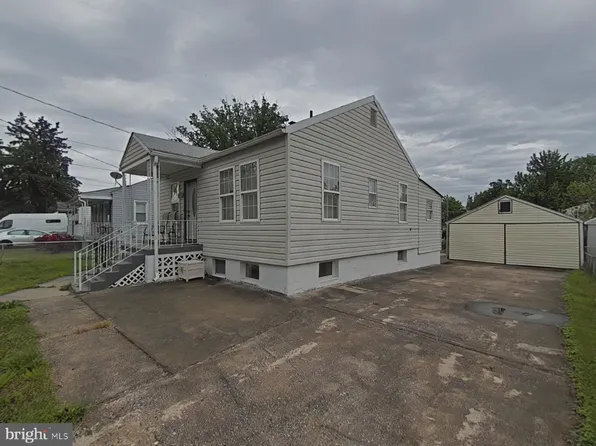 907 Minna Ave, Capitol Heights, MD 20743