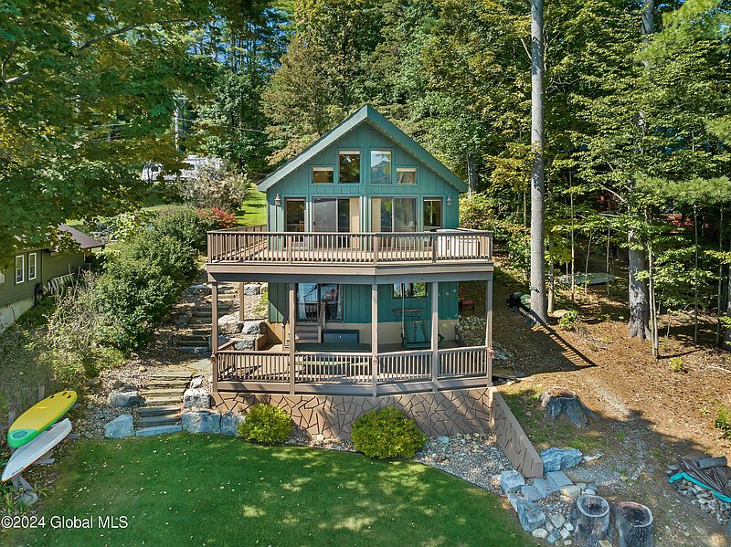 3rd image of 388 Hadlock Pond Road