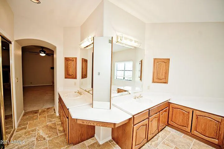 2322 S Rogers Cir #4 — Photo 24