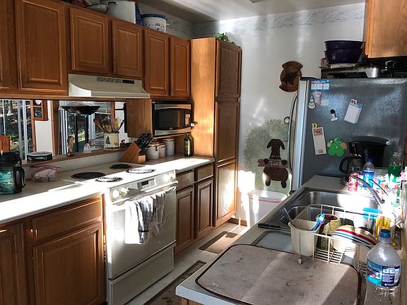 2nd image of 9643 Cecilia Ct