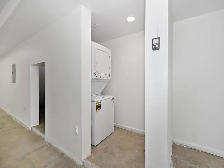 Presidio Townhomes — Photo 42