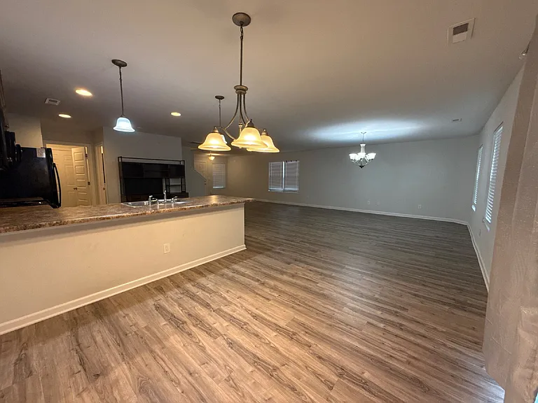 101 Winstead Cir — Photo 5
