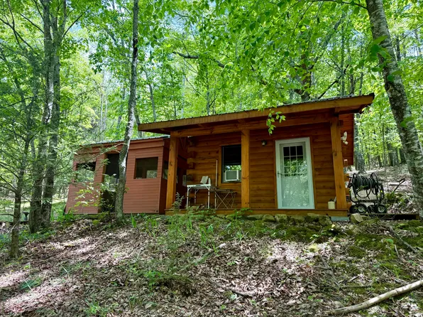 7750 Dicks Creek Rd, New Castle, VA 24127