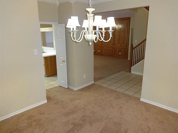 2nd image of 1014 Redwood Trl