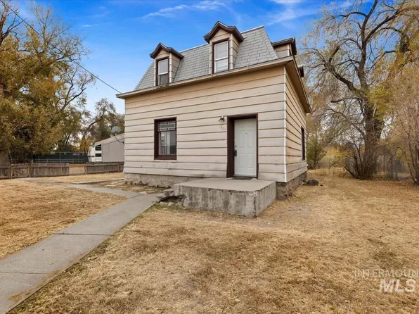 2015 American Legion Blvd, Mountain Home, ID 83647