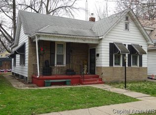 907 N 15th St, Springfield, IL 62702