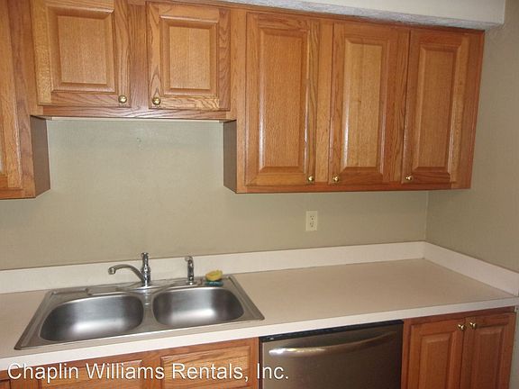 5th image of 828 Nottingham Dr Unit D