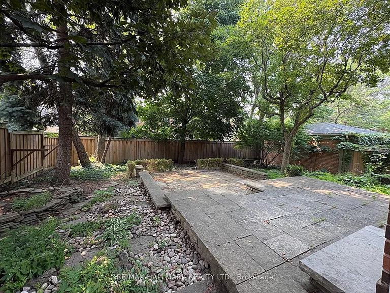 34 Theobalds Cir — Photo 26