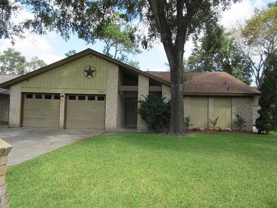 9847 El Chaco St Baytown TX 77521 Zillow