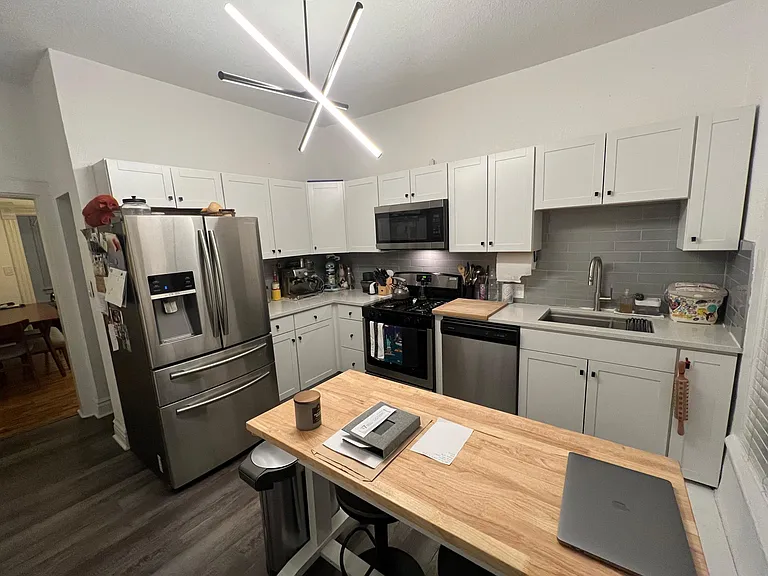 3717 N Franklin St — Photo 21