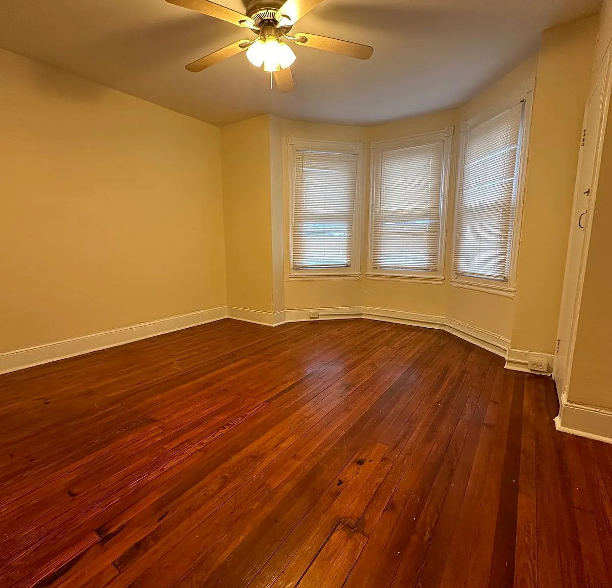 Frazier St N 1221 — Photo 2