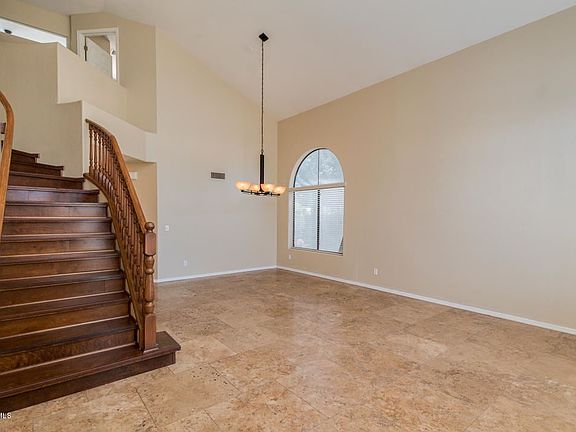 2nd image of 1834 E Dava Dr