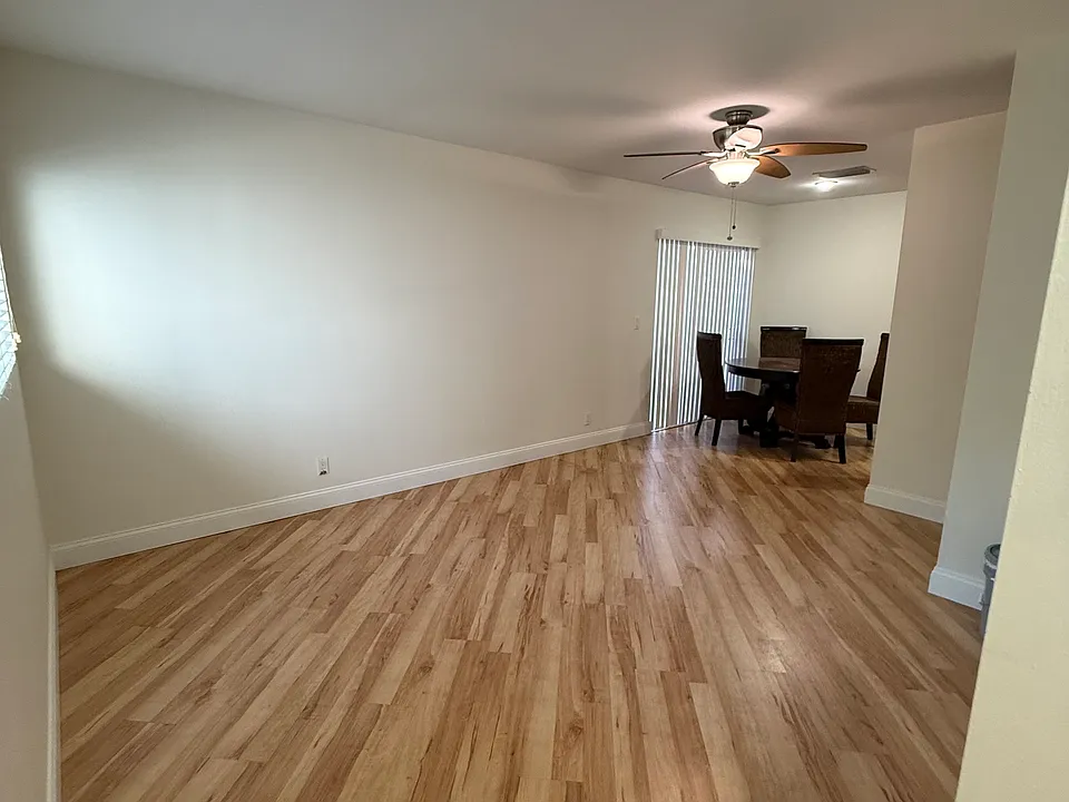 8800 Bardmoor Blvd #25