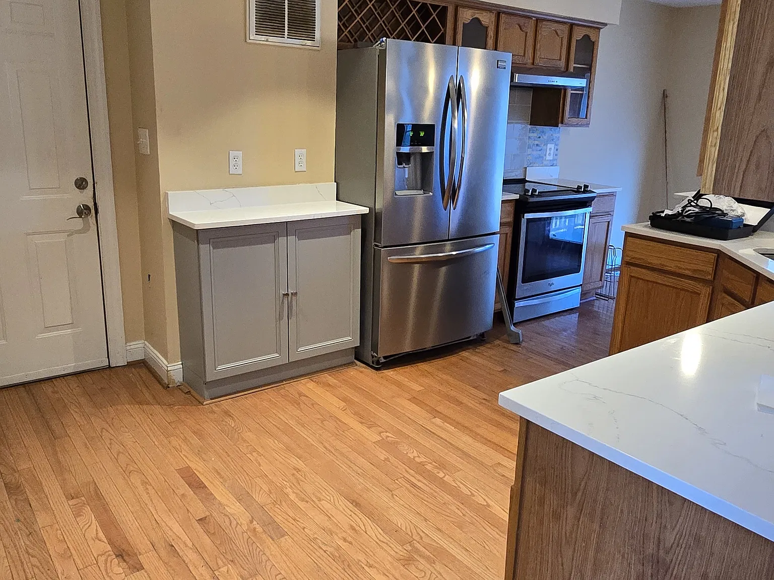 3 bed, 2.5 bath, 1695 sqft, $2,650 — Photo 1