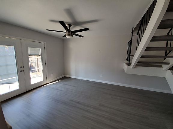 2nd image of 2252 N Indian Canyon Dr
