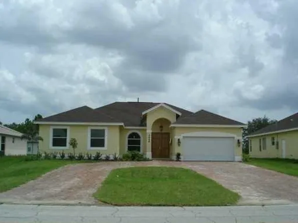 2449 SW Savage Blvd, Port Saint Lucie, FL 34987