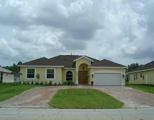 2449 SW Savage Blvd Photo 1