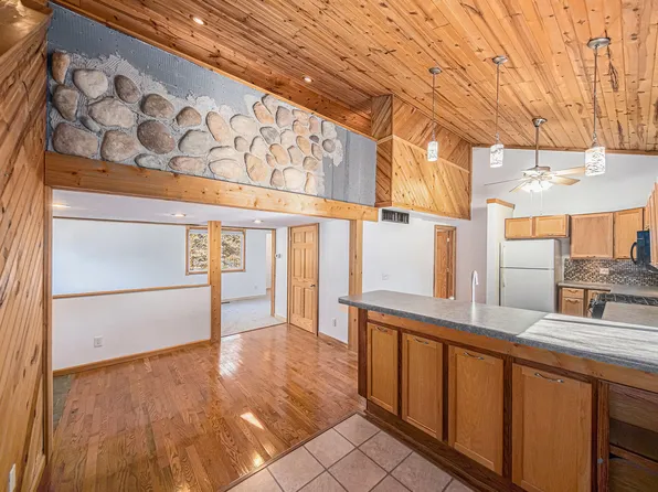 319 N Gorham St, Jackson, MI 49202