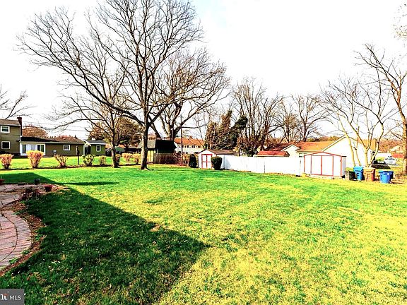 3rd image of 303 Wooddale Ave