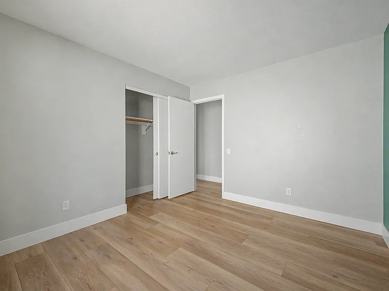 445 W Sereno Dr — Photo 16
