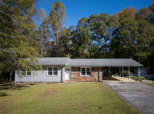 105 Scott Dr, Seneca, SC 29678