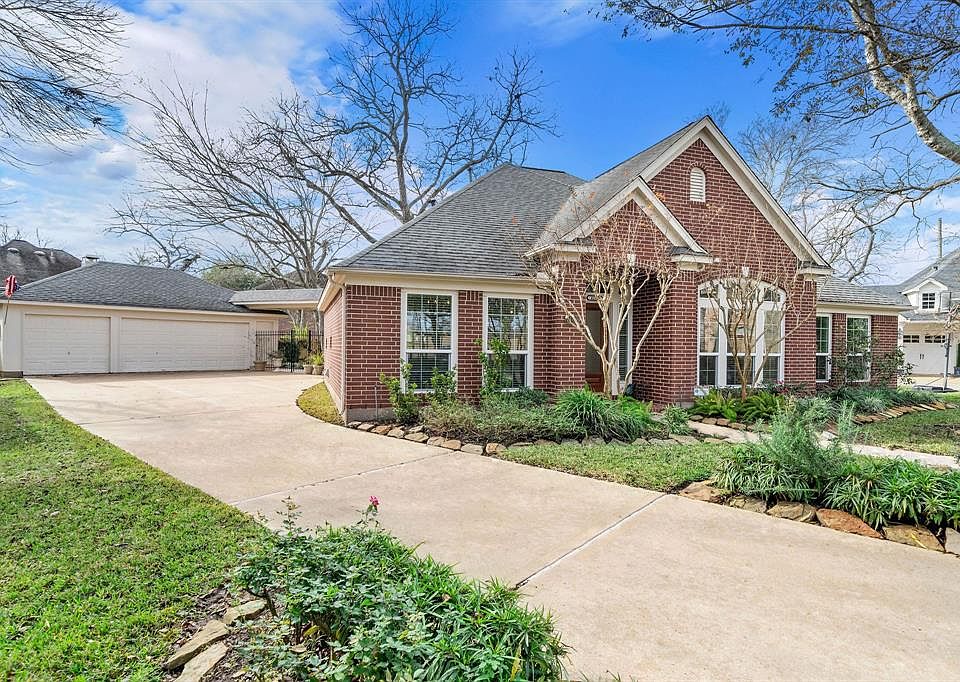 1st image of 4107 N Caulder Way