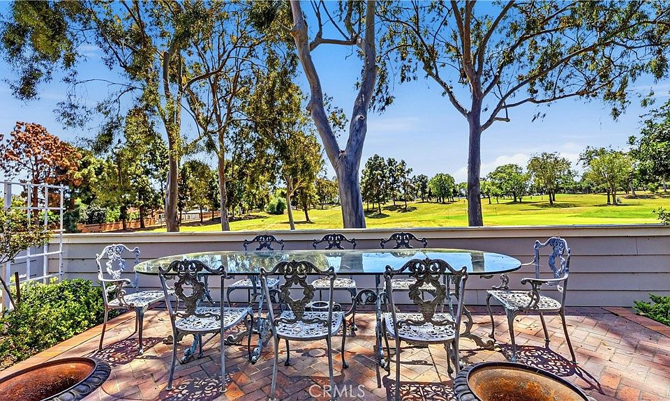 1st image of 6068 Avenida De Castillo