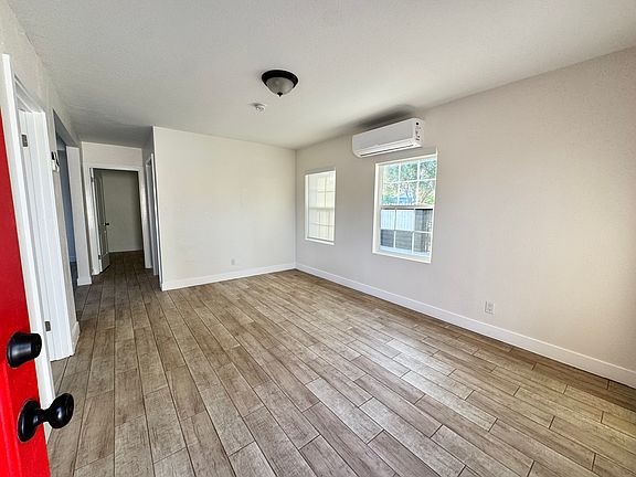 3rd image of 7859 Irvine Ave