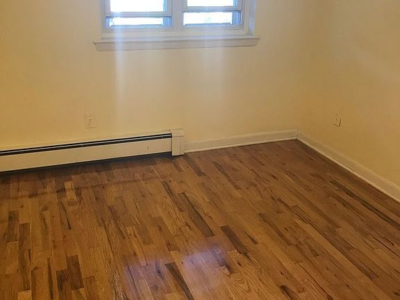5th image of 2550 46th St #2