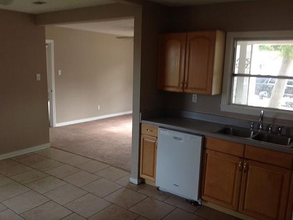 5th image of 2072 Sunnybrook Ln