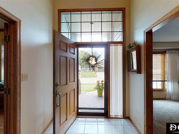 5th image of 2709 Park Place Dr