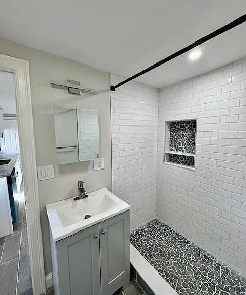 71 E George St #1 — Photo 18