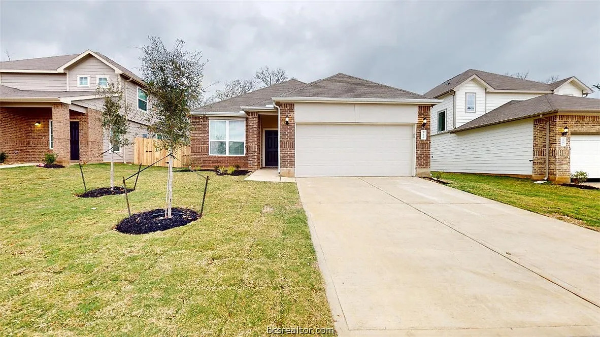 3 bed, 2.0 bath, 1523 sqft, $2,100 — Photo 1