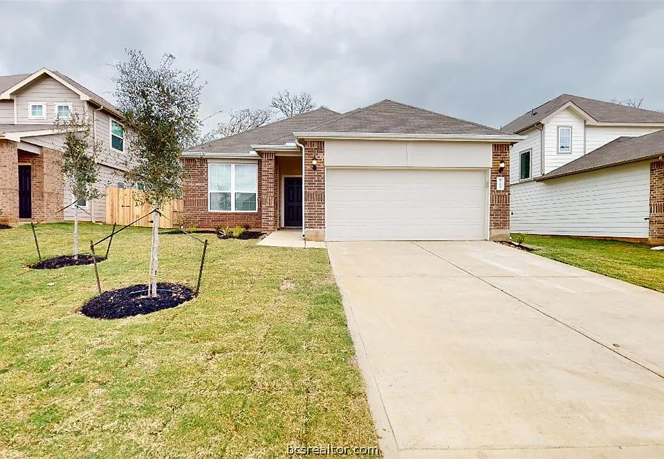 5789 Cerrillos Dr