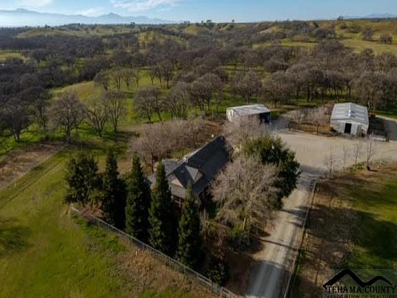 3rd image of 10900 Carey Ln