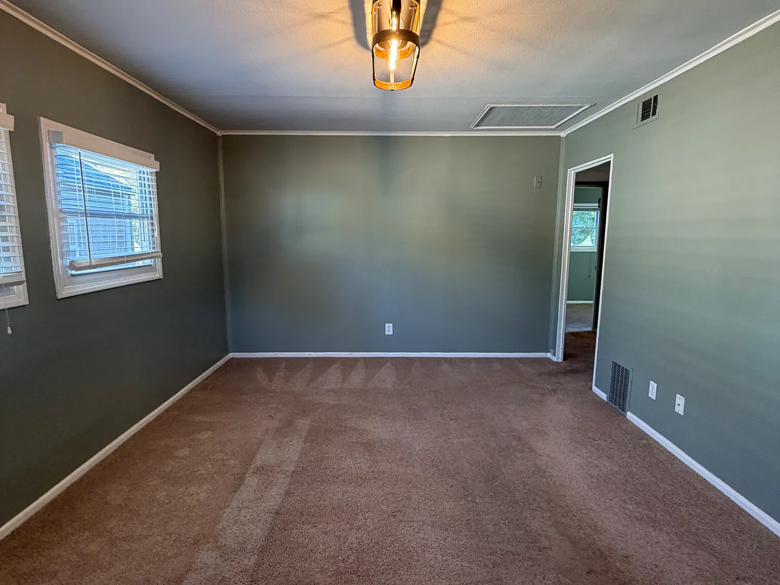 2 bed, 672 sqft, $1,650 — Photo 4