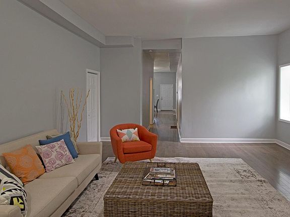 5th image of 617 N Sawyer Ave #1