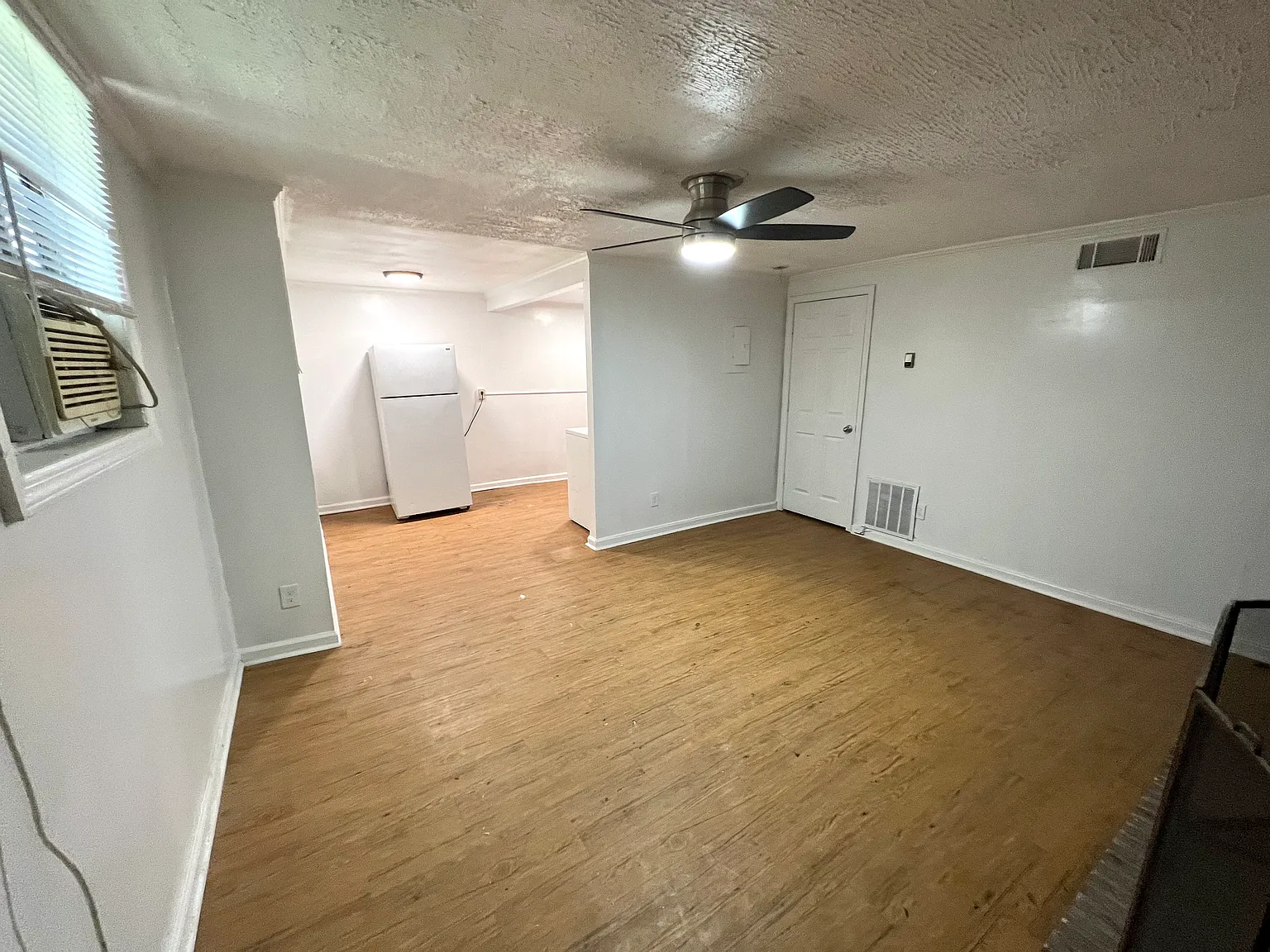 1 bed, 722 sqft, $1,295 — Photo 4