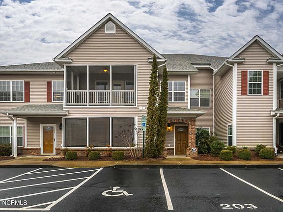 5th image of 1936 Tara Ct APT 203