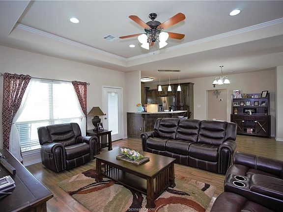 3rd image of 4272 Shepherd Hill