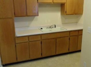 8651 22nd Ave APT 20, Kenosha, WI 53143